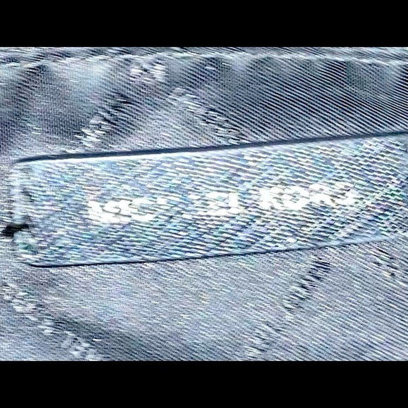 MICHAEL KORS JET SET TRAVEL TOTE - Picture 5 of 12